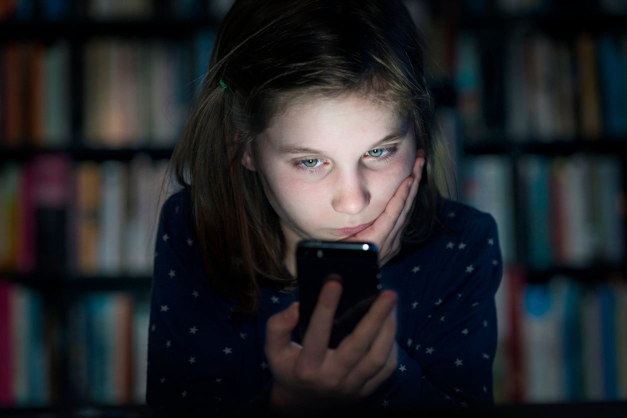 Votre enfant est-il victime de cyberintimidation ? Voici les signes à surveiller