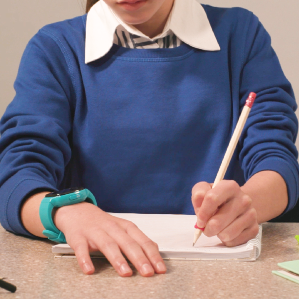 Empêchez votre enfant de SPACETALK-ing pendant les cours - avec School Mode